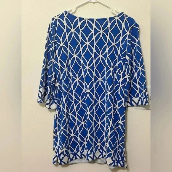 Crown & Ivy Medium Dress‎ - Picture 4 of 4